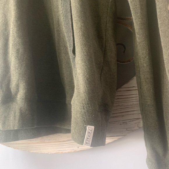 Ezekiel shirt - Picture 2 of 6